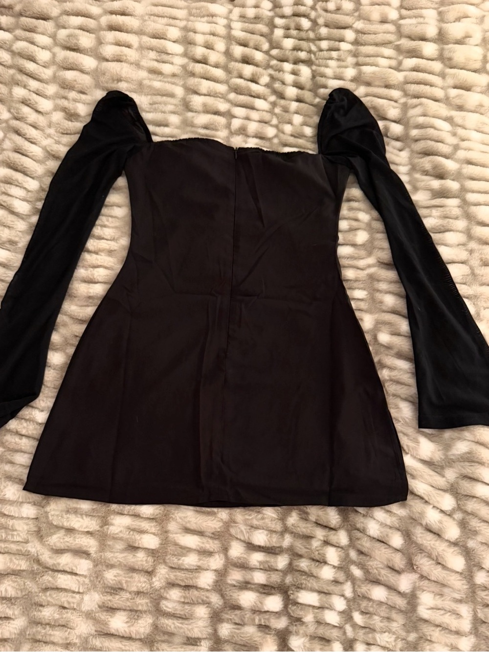 Princess Polly Black Off-Shoulder Long Sleeve Mini Dress NWT SIZE 4